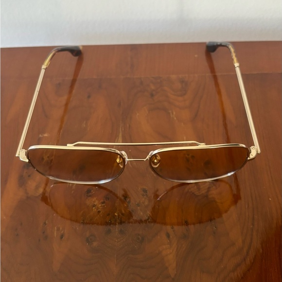 Victoria Beckham Classic Gold-Tone Aviator Sunglasses with Brown Gradient Lenses main image 4